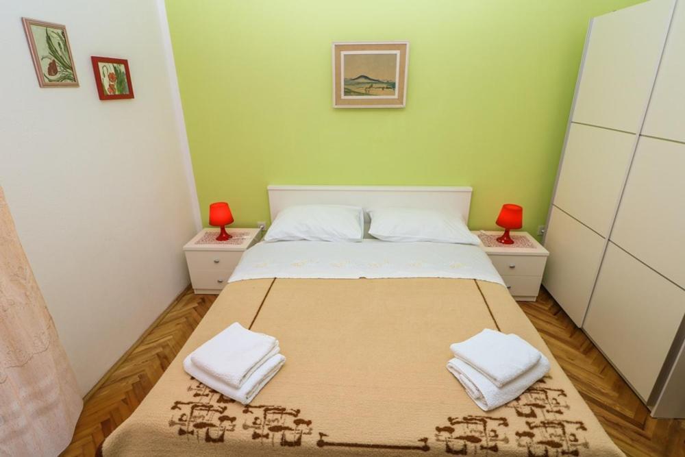 Double Rooms Tomica 2 With Balcony Башка Экстерьер фото