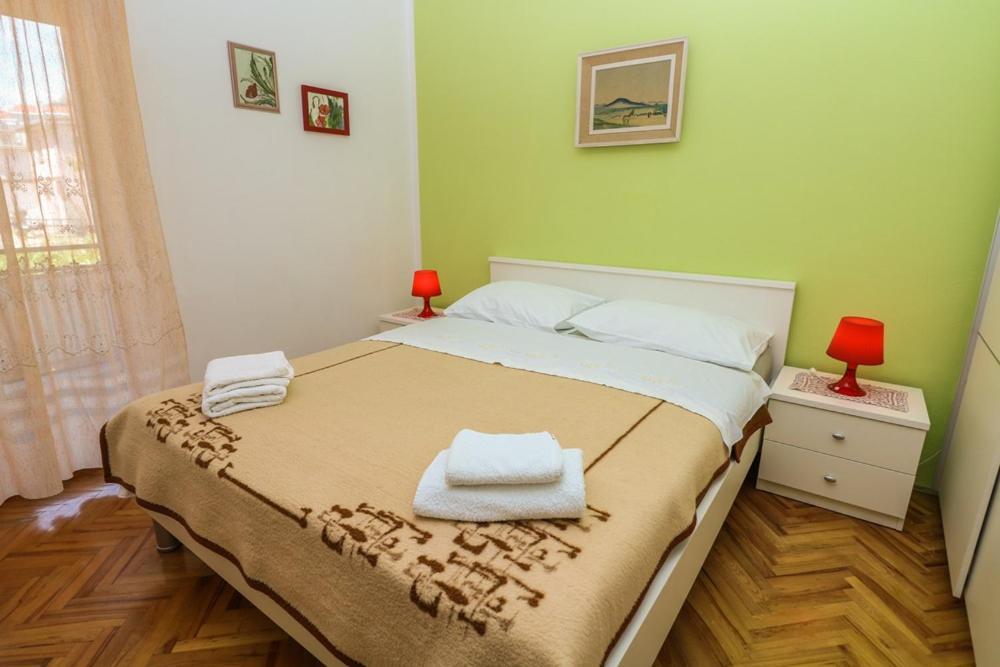 Double Rooms Tomica 2 With Balcony Башка Экстерьер фото