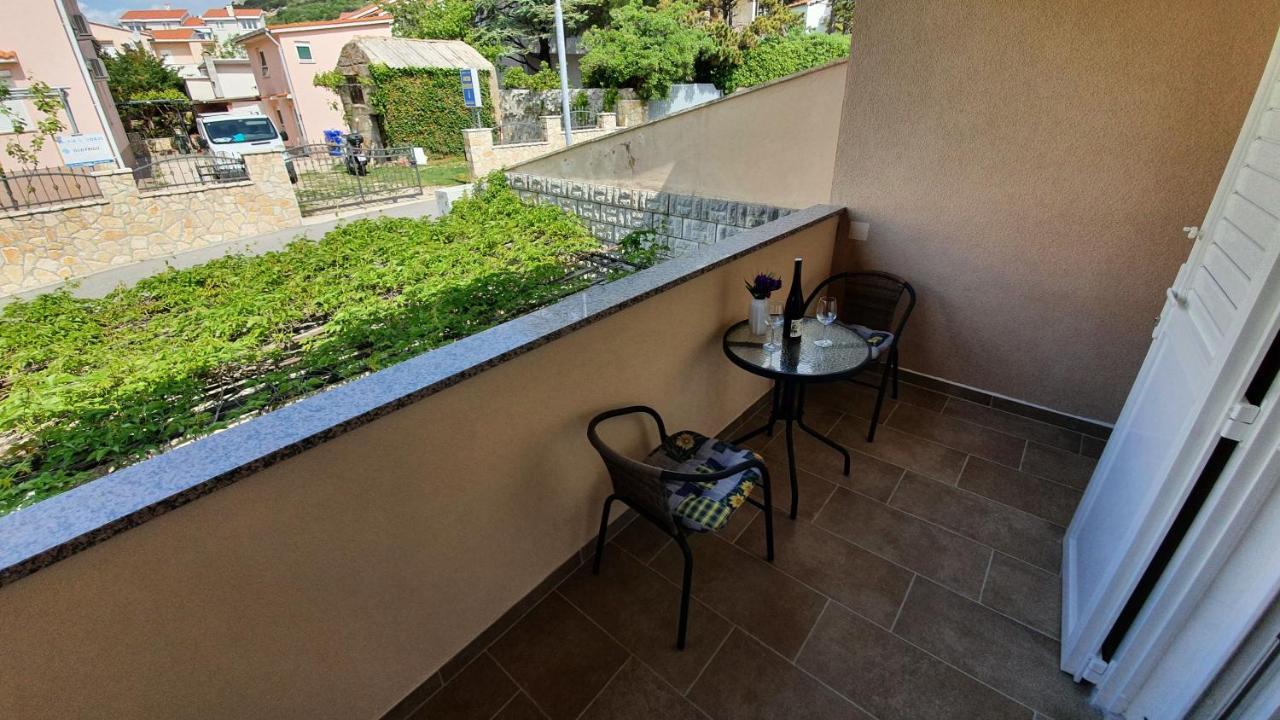 Double Rooms Tomica 2 With Balcony Башка Экстерьер фото